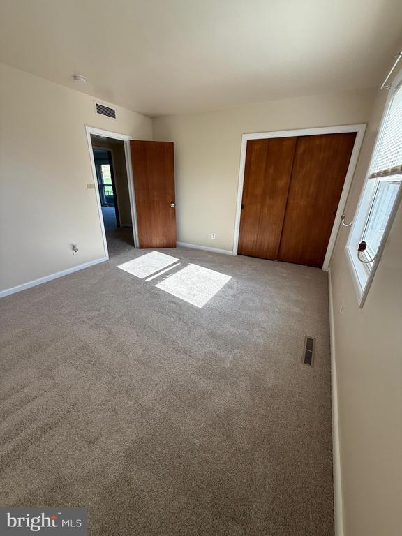 Foto del edificio - 536 Hampton Ln