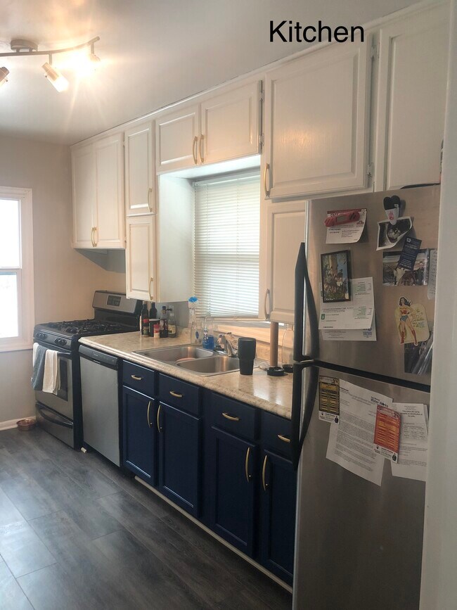 Kitchen - 3522 SW 13th St