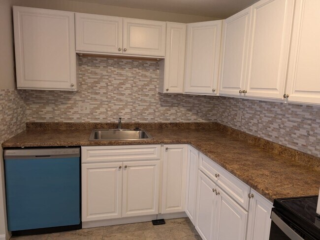 Foto del edificio - 16a Mayberry Dr