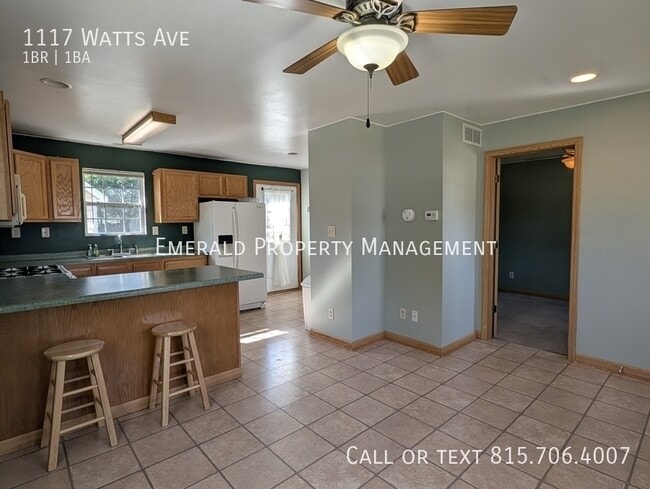 Building Photo - 1117 Watts Ave