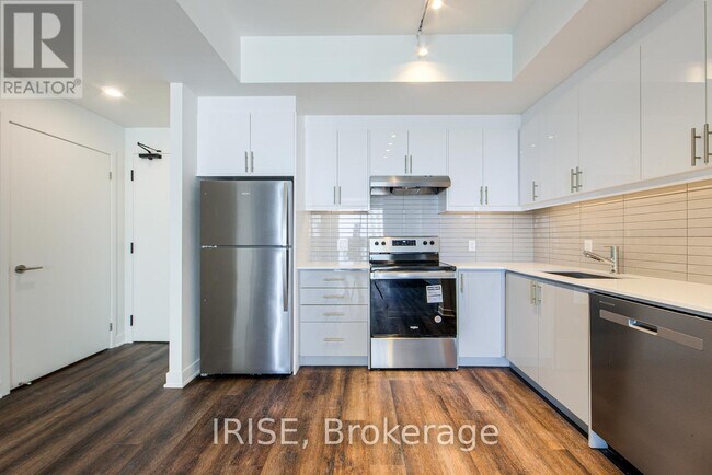 Building Photo - 3030 Pharmacy Ave