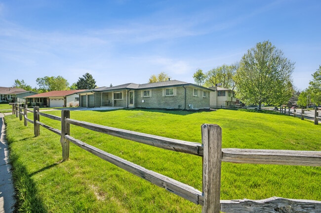 Photo - 6978 N Robb St House