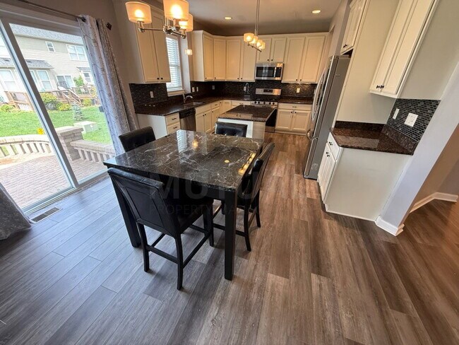 Foto del edificio - 26993 Maxwell Ct