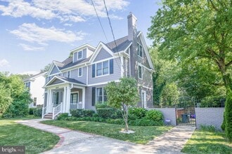 Building Photo - 4304 Dresden St
