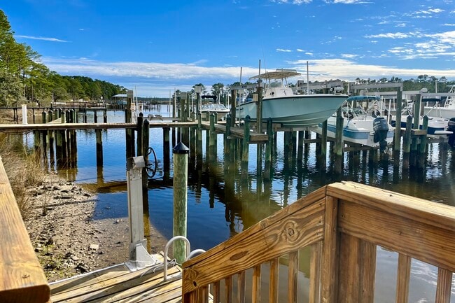 Foto del edificio - 4297 County Road 6