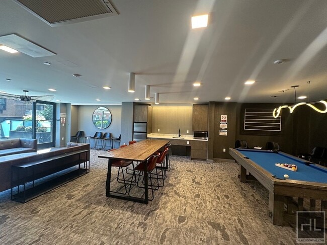 Foto del edificio - NORTHERN BOULEVARD