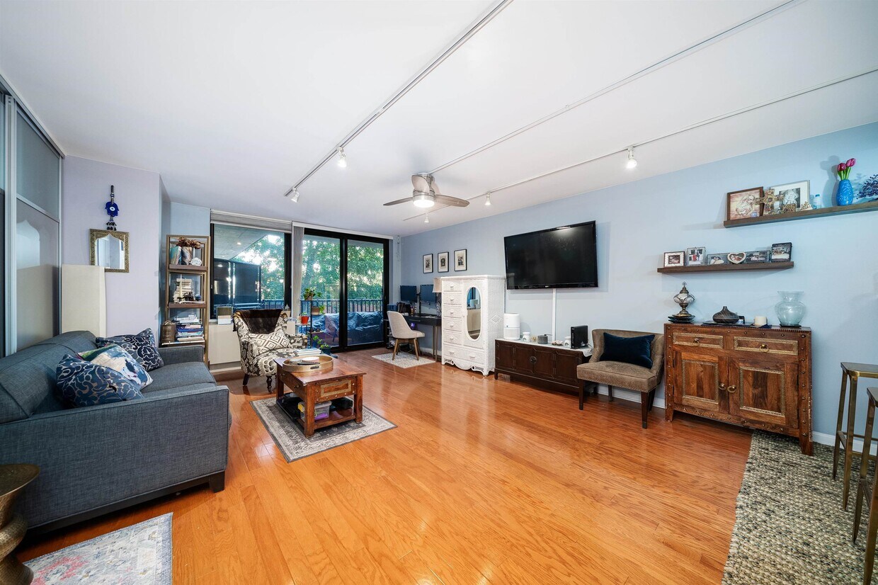 700 Grove St Unit 3W, Jersey City, NJ 07310 Condo for Rent in Jersey City, NJ