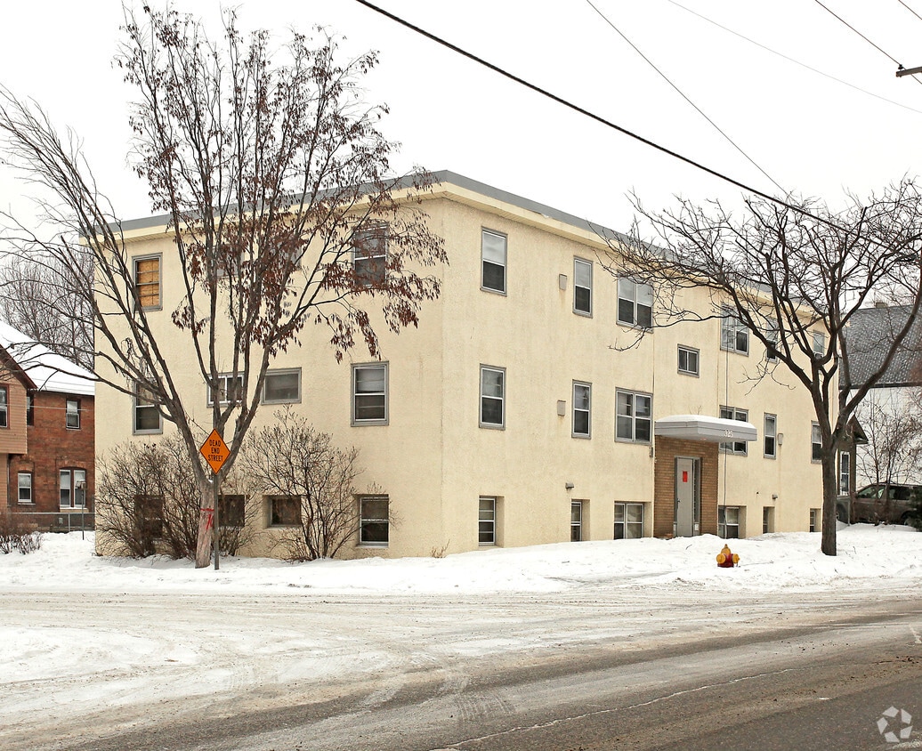 Primary Photo - 325 Maria Ave