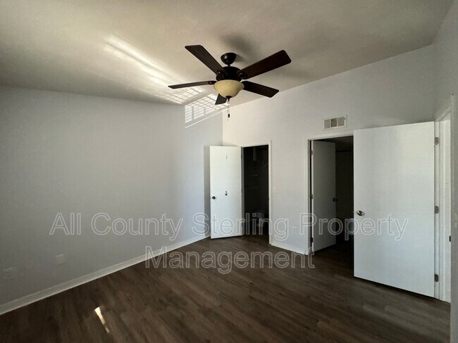 Building Photo - 2360 SW Archer Rd