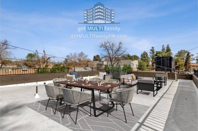 Photo - 1006 E Pasadena Ave Apartment