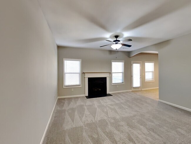 Building Photo - Your home search stops here!