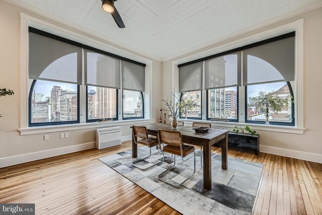 Building Photo - 303 N Howard St