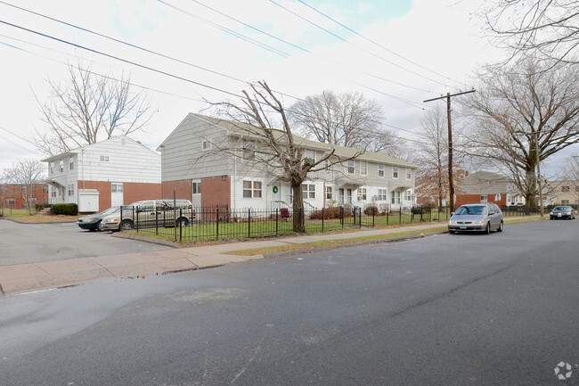 Building Photo - Stonington Acres