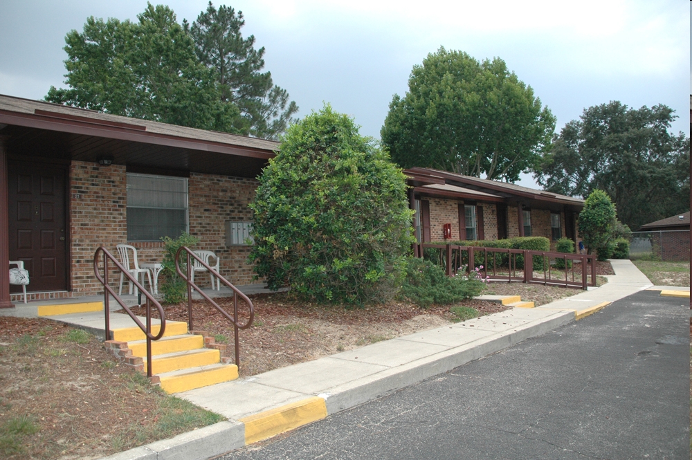 Building Photo - Woodcliff Apartments