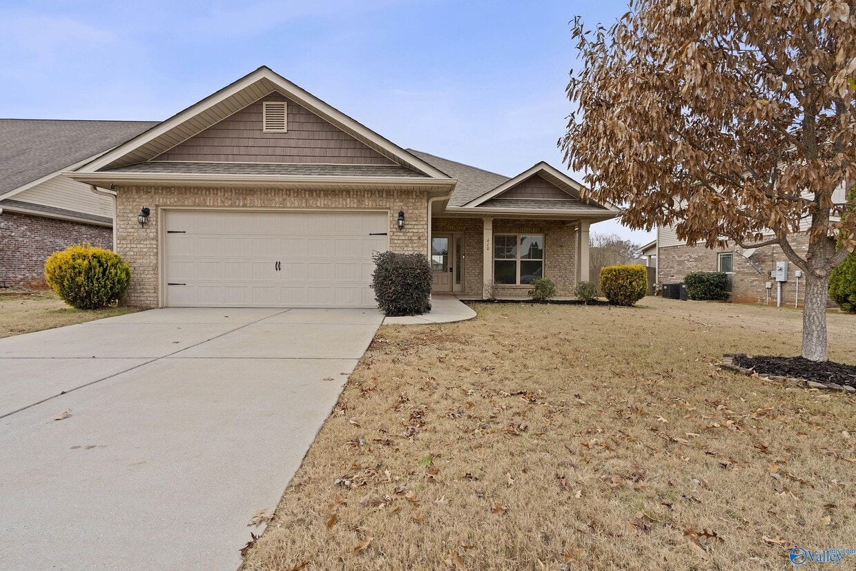 Foto principal - 610 River Landing Blvd SW