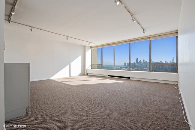 Building Photo - 2800 N Lake Shore Dr