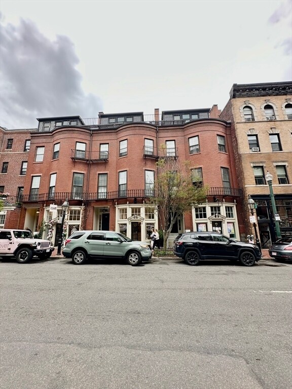 Foto del edificio - 105 Charles St