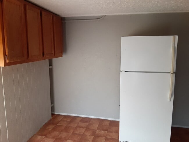 Photo - 2130 Portland Ave Apartment