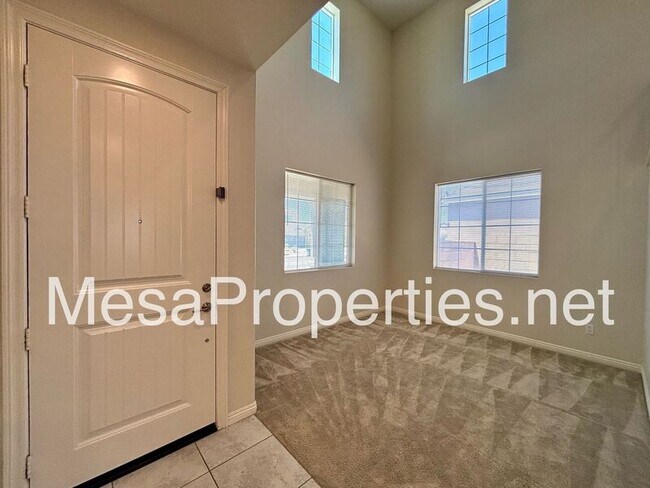 Building Photo - 12302 Del Sur St