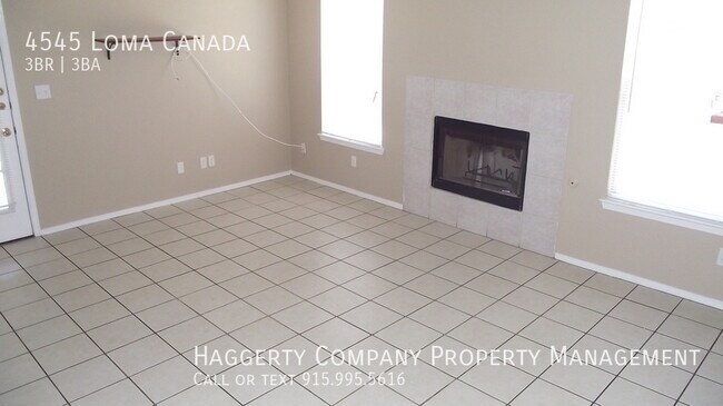 Foto del edificio - 4545 Loma Canada Ct