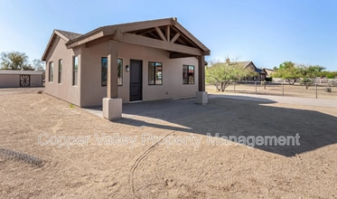 Building Photo - 35852 N 10th St