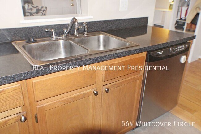 Foto del edificio - 564 Whitcover Cir