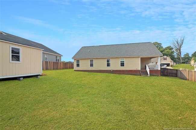 Building Photo - 7806 Rosewood Ave
