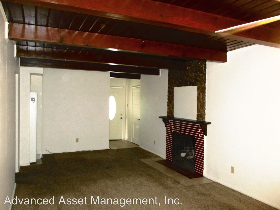 Building Photo - 815 Southworth Dr