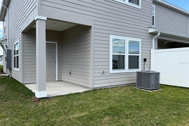 Building Photo - 4939 SW 81st Lp