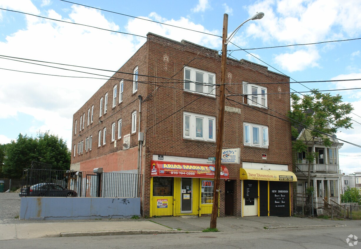 Foto principal - 381-385 Lowell St
