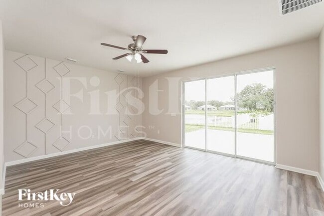 Foto del edificio - 6316 113th Terrace E