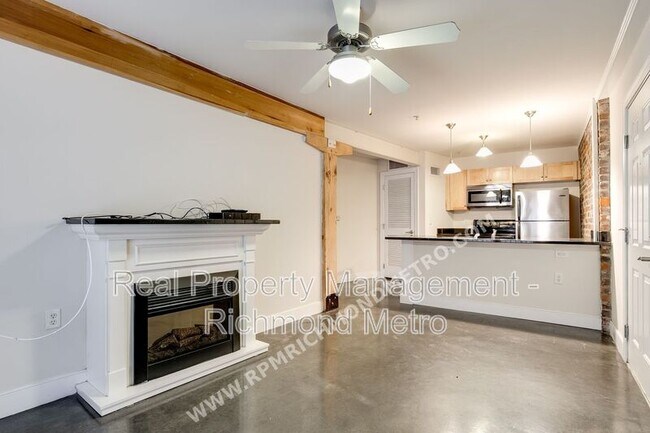 Foto del edificio - 1321 1/2 E. Main St.