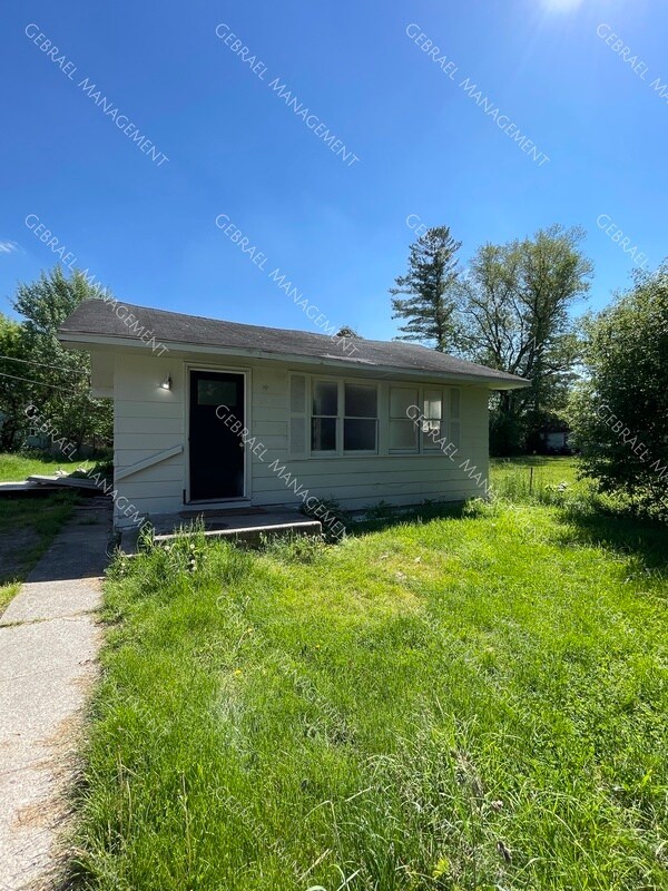 2536 Bellevue Ave, Saginaw, MI 48601 House Rental in Saginaw, MI