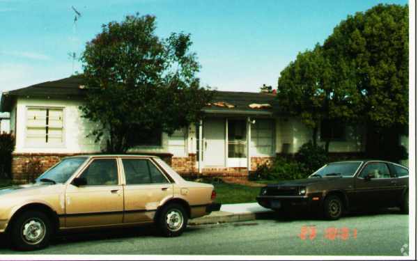 Primary Photo - 1250 White Oak Way