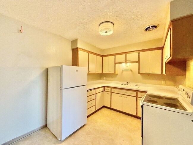 Foto del edificio - 625 Vera Ct