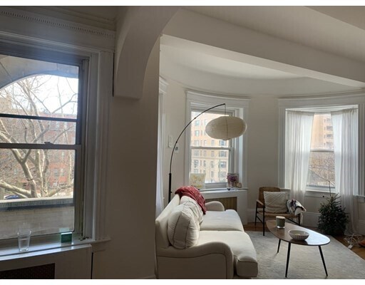Foto del edificio - 1080 Beacon St