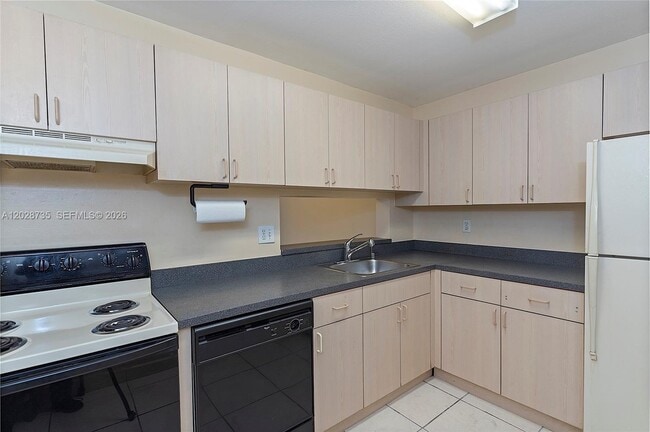 Foto del edificio - 8760 SW 133rd Avenue Rd