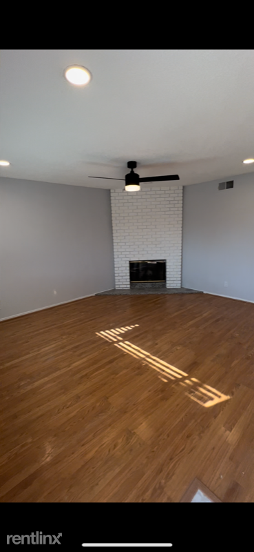 Building Photo - 2 br, 1 bath Condo - 6439 Greenback Ln 1 U...