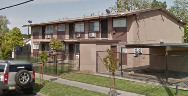Building Photo - 3254 E Olive Ave