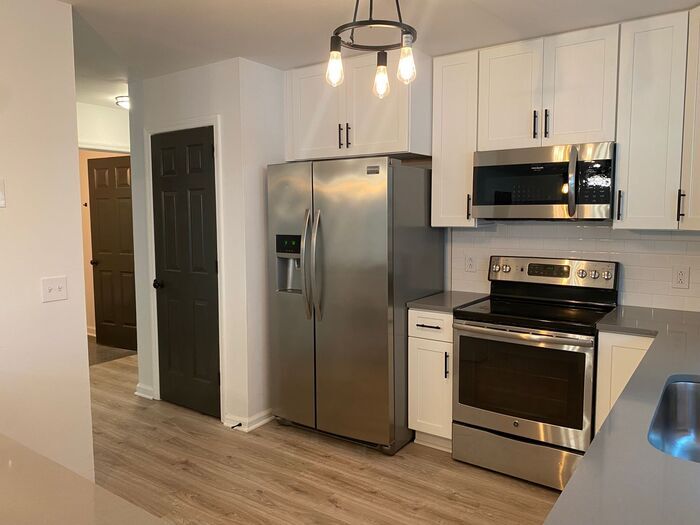 Renovated Duplex in Growing West Nash 5 House Rental in