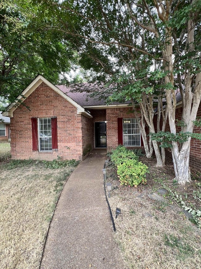 Building Photo - 5760 Pecan Trce