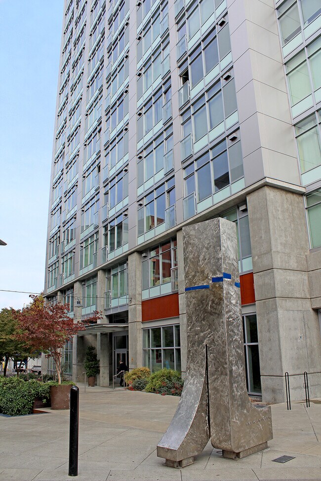 Building Photo - 1926 W Burnside St