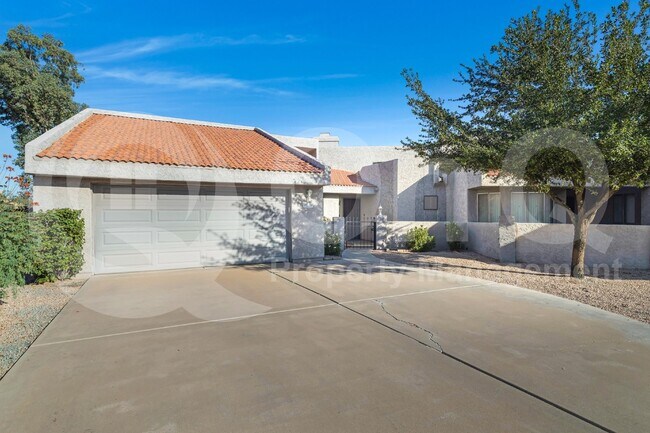 Foto del edificio - 792 W El Monte Pl