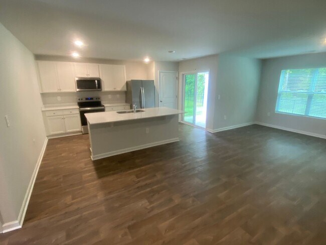 Foto del edificio - Available NOW!!