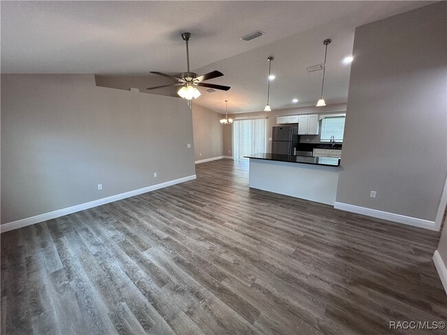 Foto del edificio - 2854 W Edison Pl