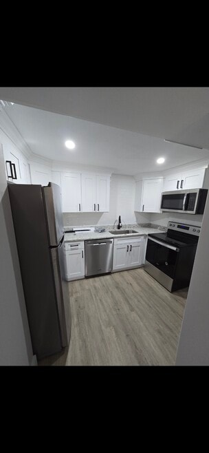 Building Photo - 121 Sweet Ln