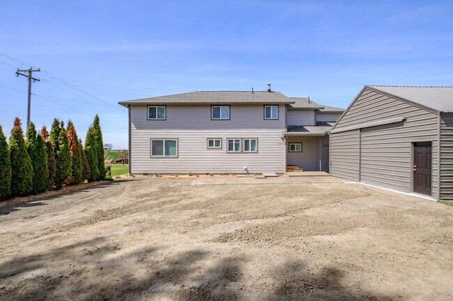 Foto del edificio - 14607 Dominic Rd NE
