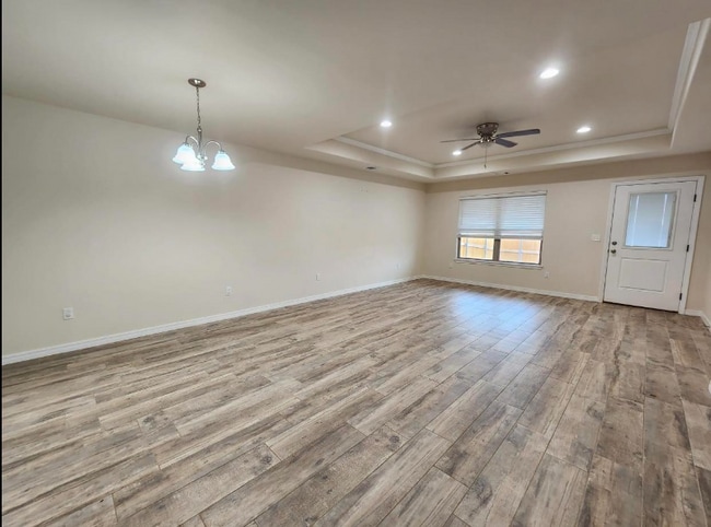 Building Photo - 8991 Redbud Rd
