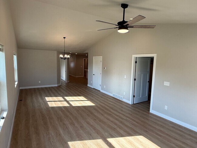 Foto del edificio - 830 Highland Park Rd