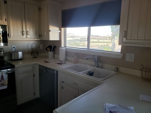 Foto del edificio - Amazing views on 10 acres, 3 bed 2 bath ho...